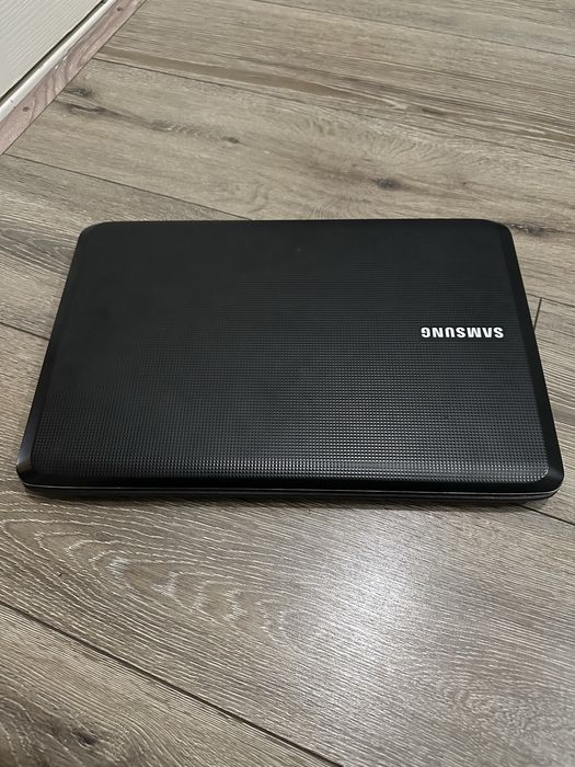 Продаю ноутбук Samsung