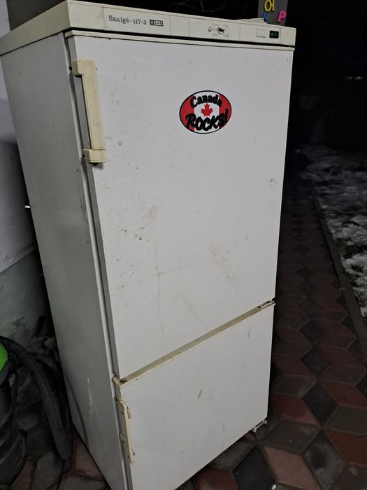 Продам холодильник рабочии