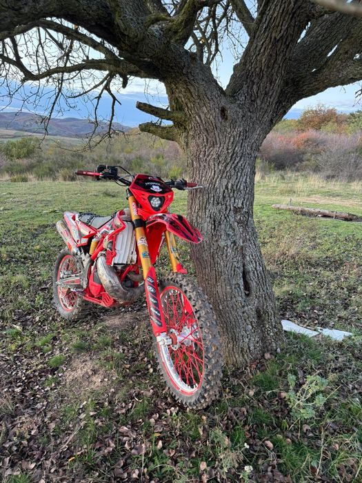 Vând  urgent Beta 300 rr 2018 sau schimb cu mașina