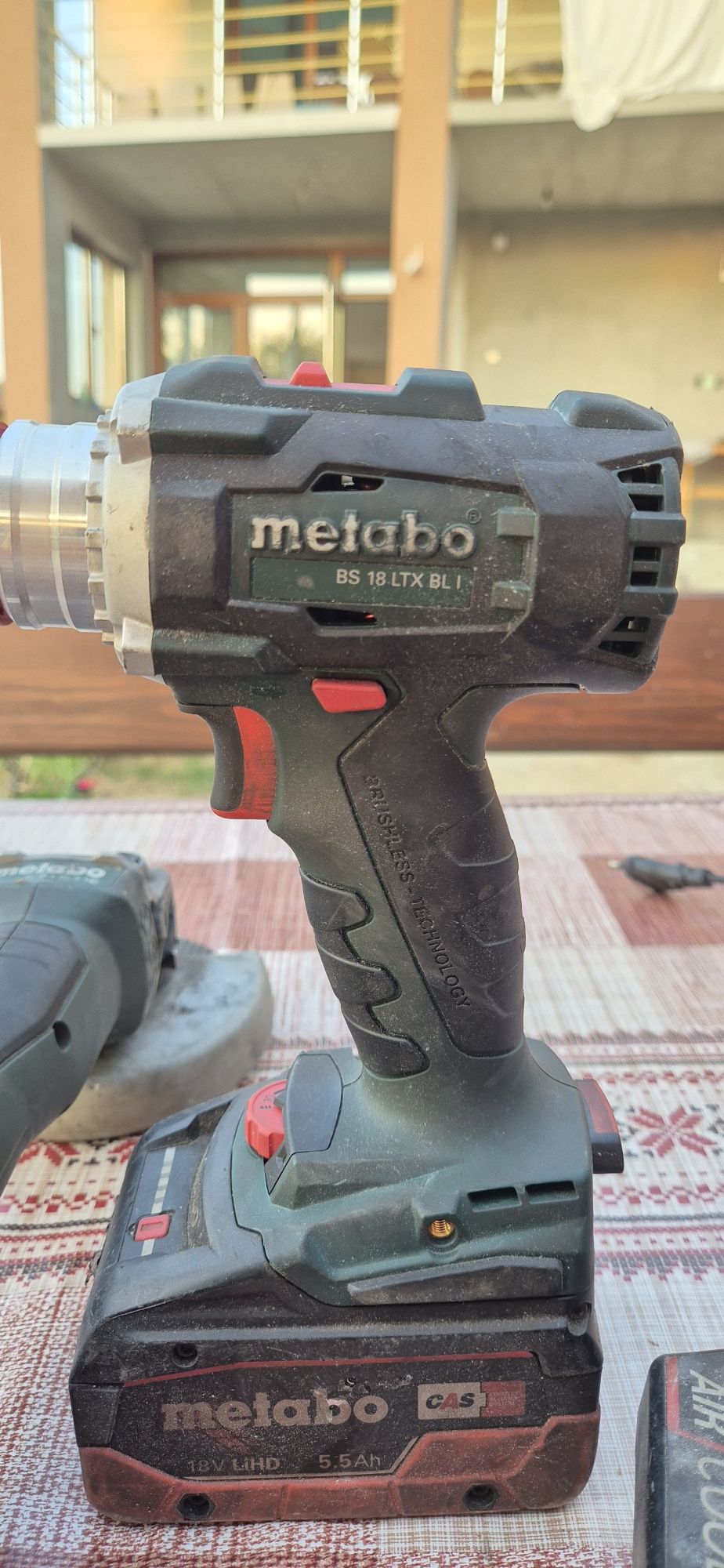 Машини Metabo 18 V Продават се комплект  винтоверт, ъглошлайф със 2 ба