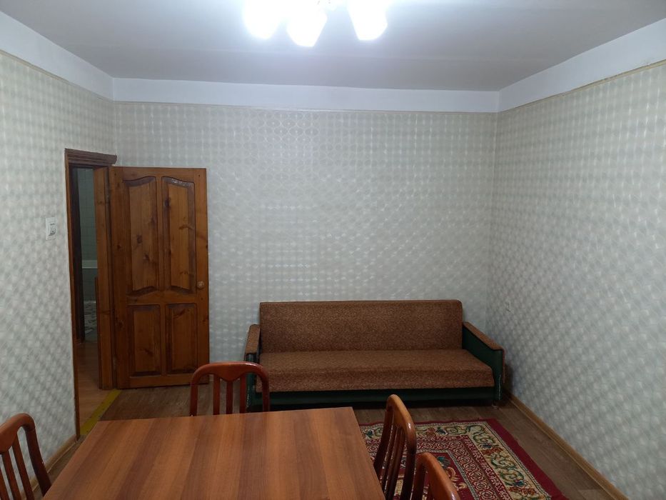 Аренда Метро Шахристанская 2 х комн.с обстановкой.