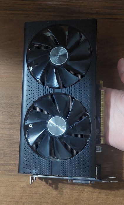 СРОЧНО, Продам видеокарту AMD RX 580, 8гб