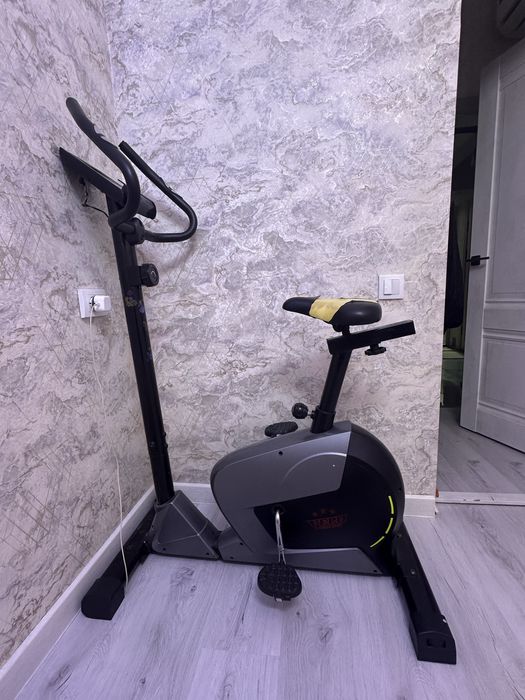 Велотренажер б/у