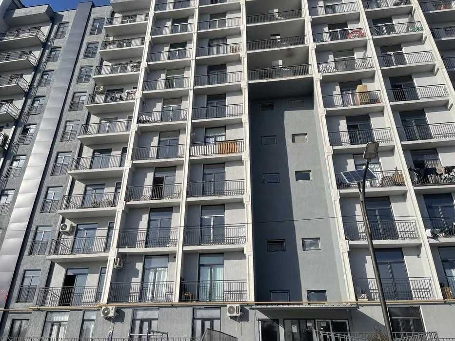 Продаётся 1-комнатная квартира в ЖК IKAT 37.70м2 метро Юнусабад 3 этаж