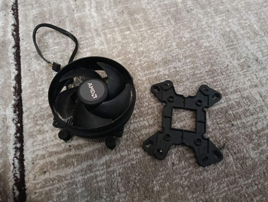 Stock Cooler AM4 + Backplate