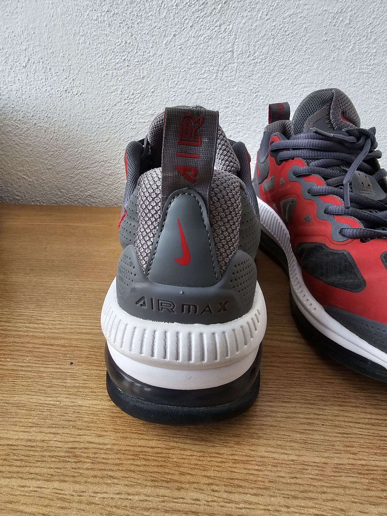 Adidasi Nike 41 cu perna aer originali