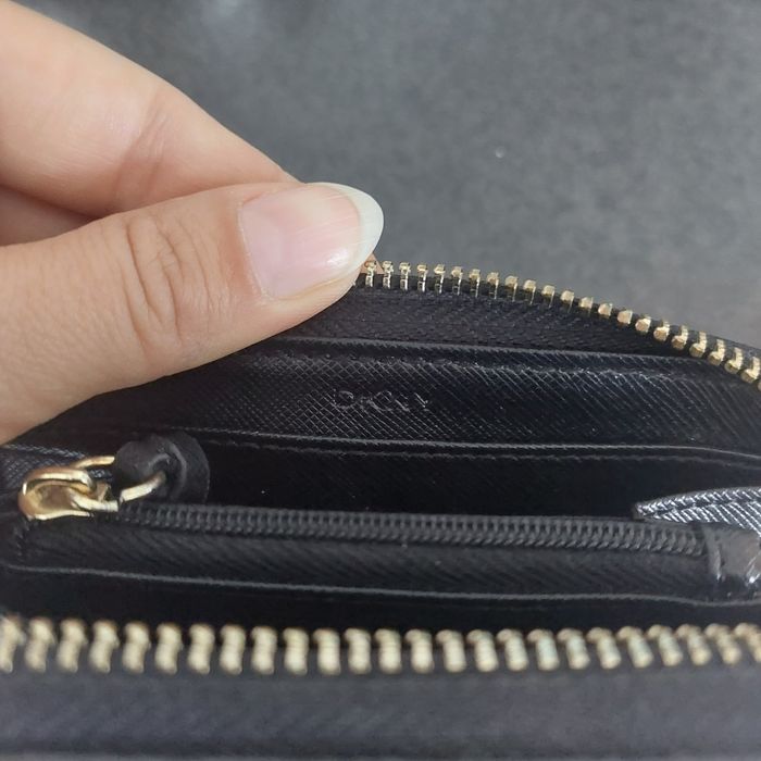 Оригинално портмоне DKNY