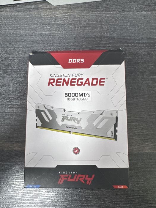 ОЗУ Kingston Fury renegade KF560C32RW-16