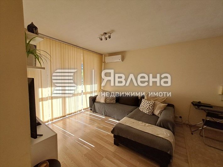 Продава се Двустаен апартамент в София, Младост 4 - 66 кв.м за 2122 €/кв.м - Снимка #3