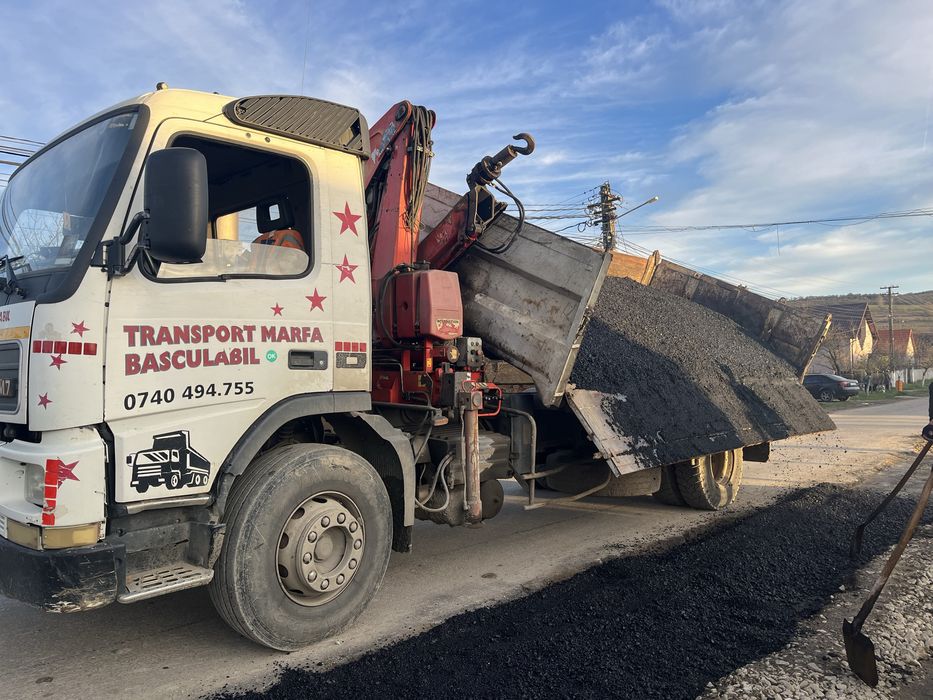 Transport marfa(nisip,piatra,pamant),inchiriez buldoexcavator,camion