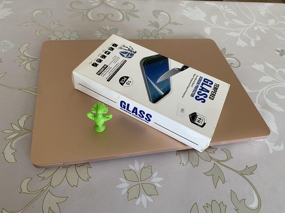 Защитное стекло для Samsung Galaxy S6