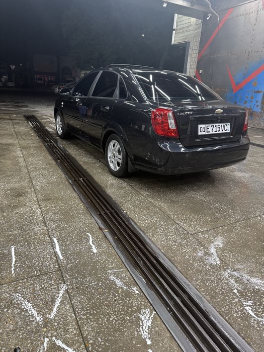 Lacetti 2013 sotiladi