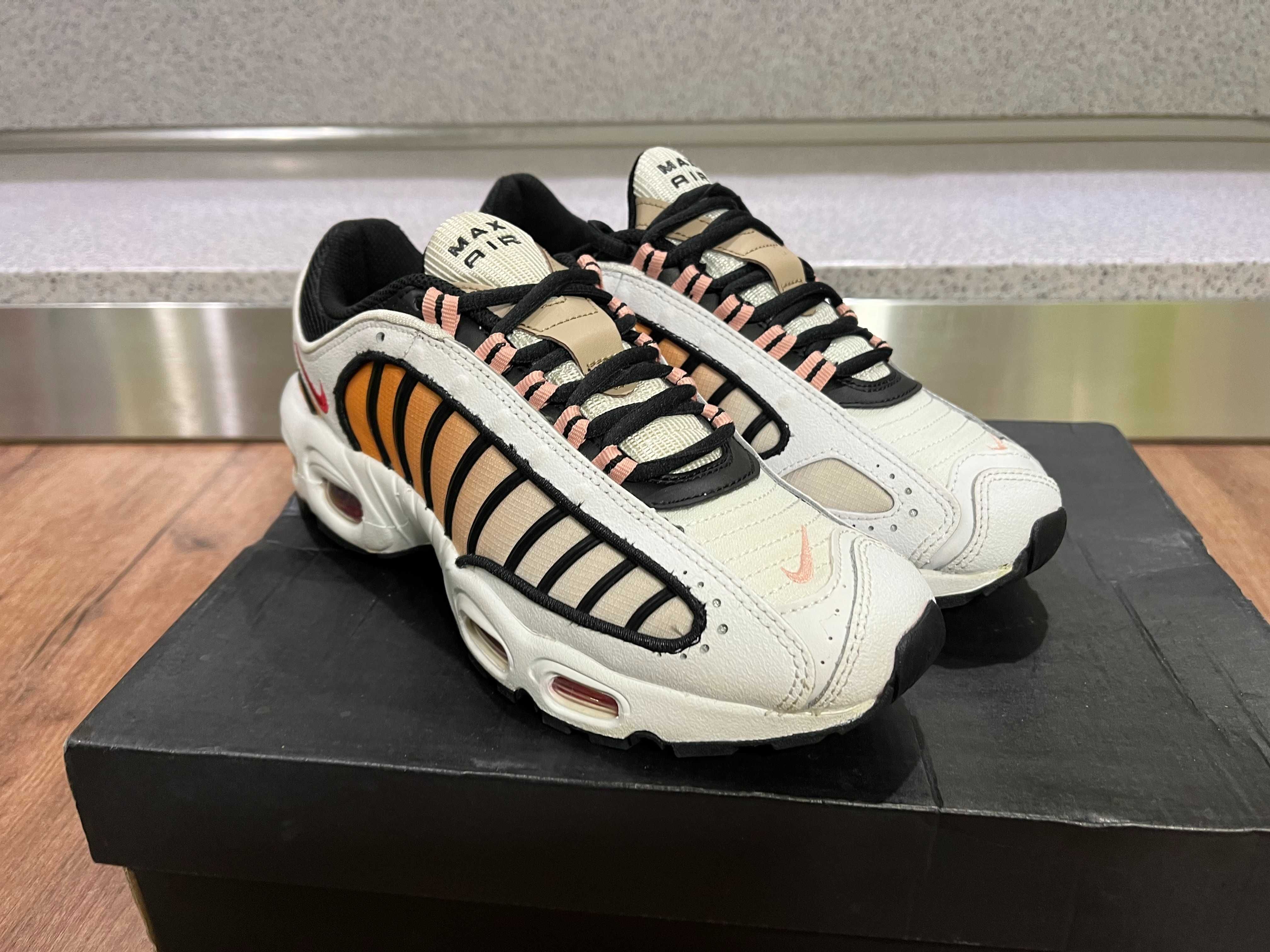 ОРИГИНАЛНИ *** Nike Air Max Tailwind 4 Gradient