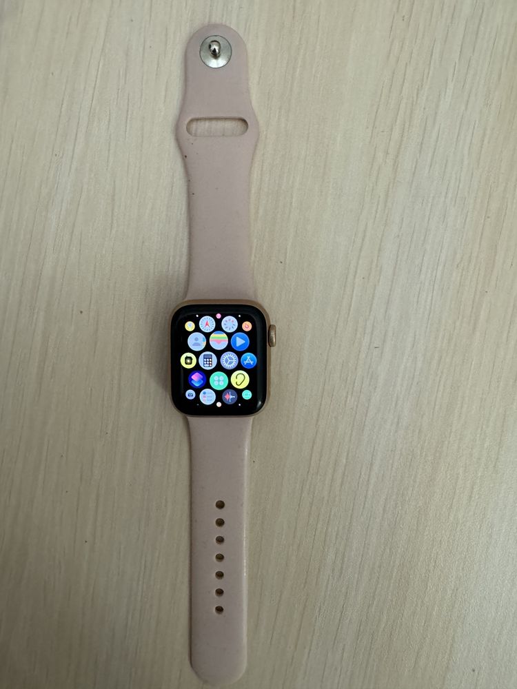 Apple Watch se смарт часы
