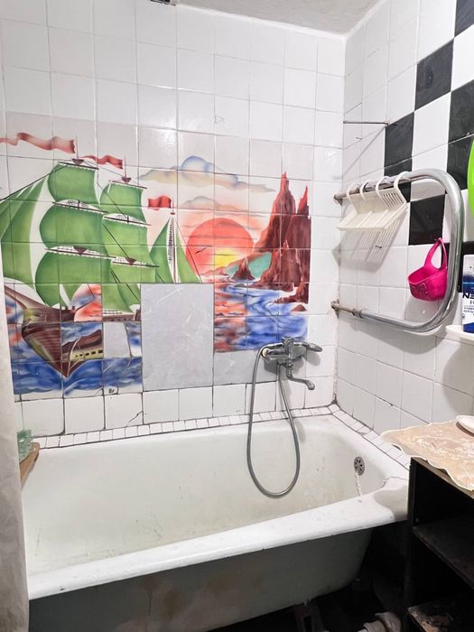 Срочно продаётся 2-х комн квартира в Куйлюк массив-4, 2/2/4