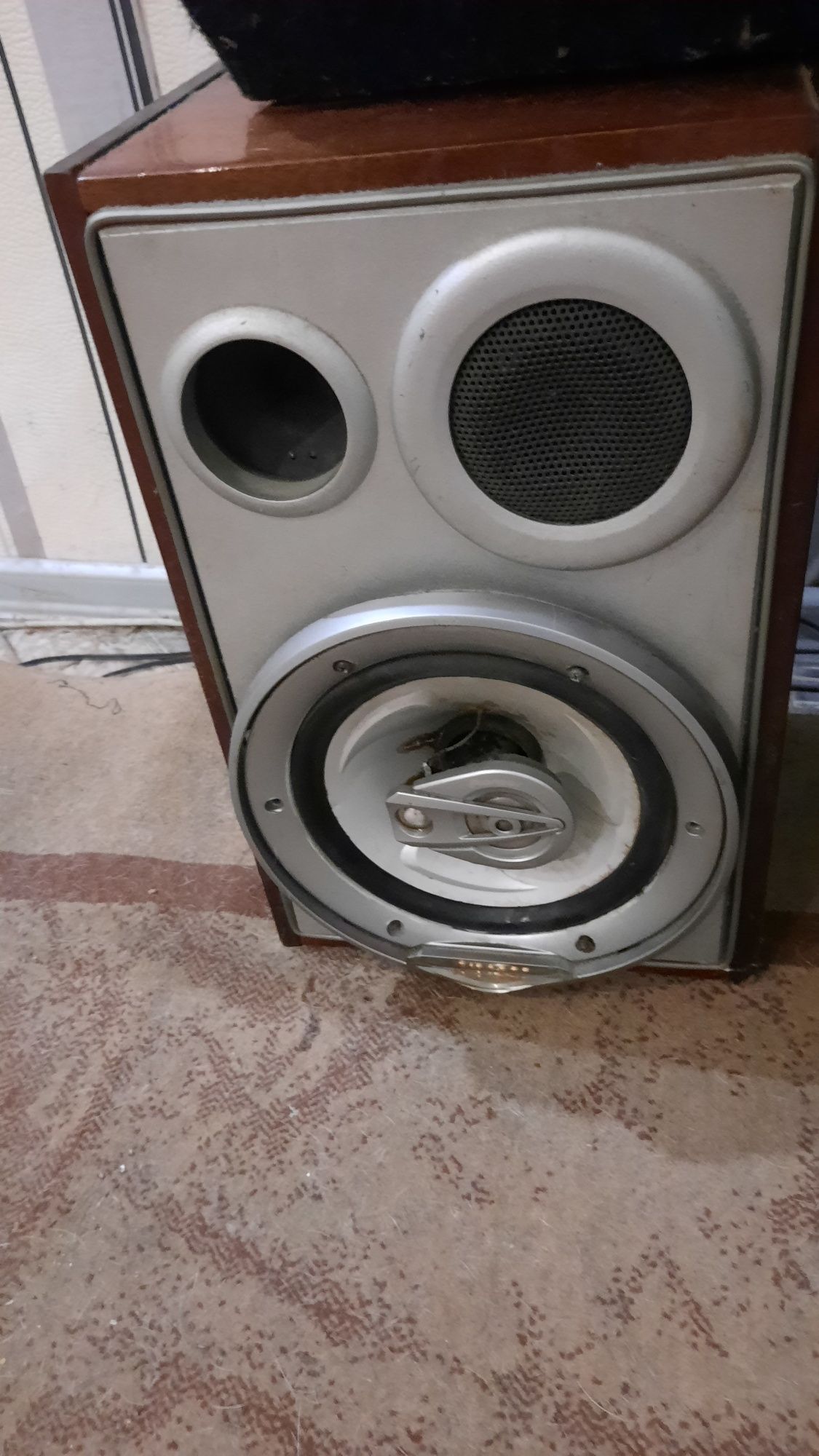 Усилвател с колони PiONEER