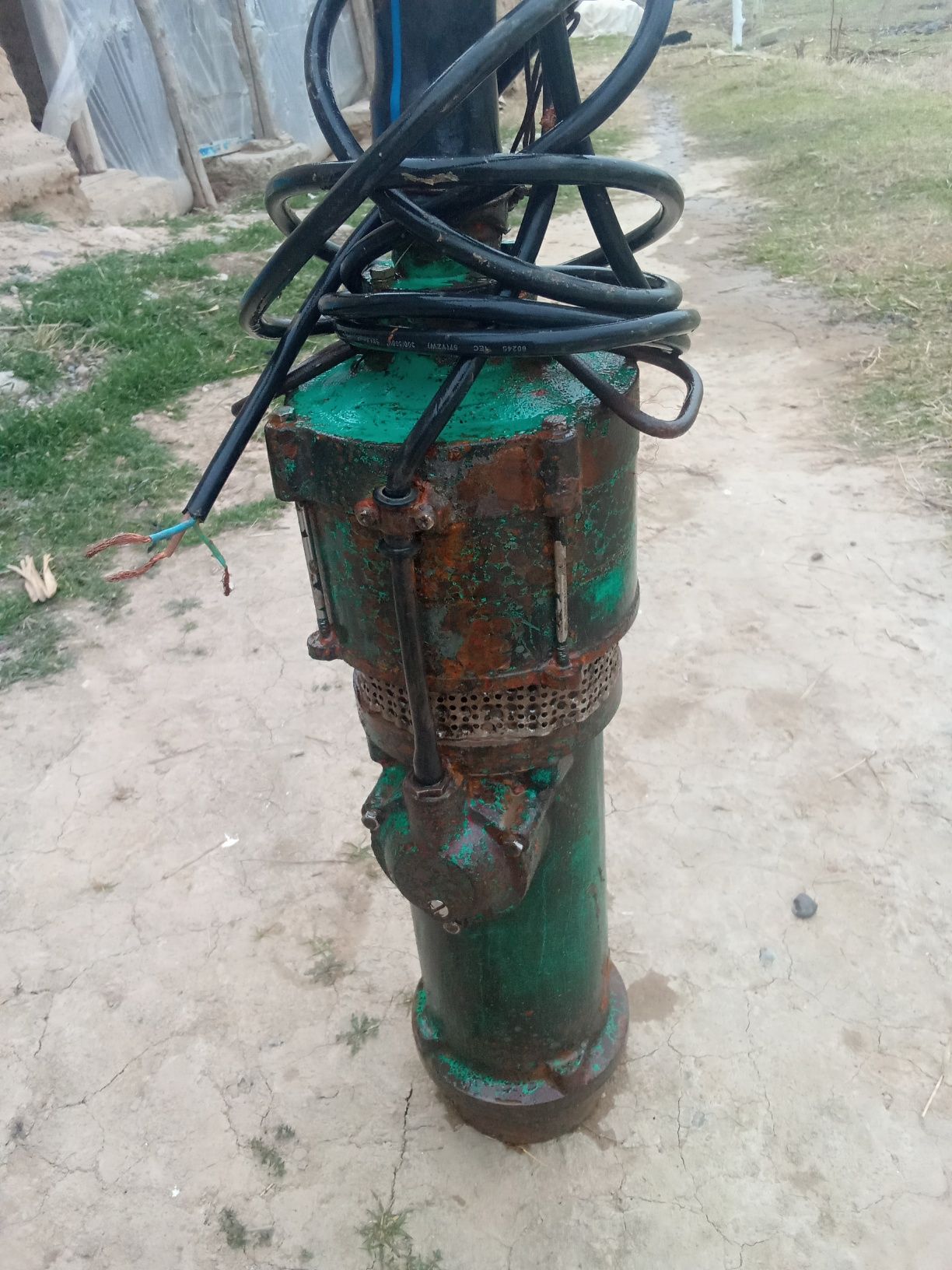 Shimge nasosi va 50 tali shlank sotiladi