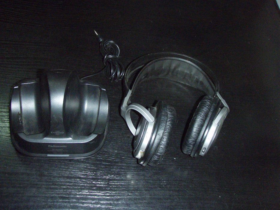 Casti wireless fara fir cu surround Panasonic RP-WF950