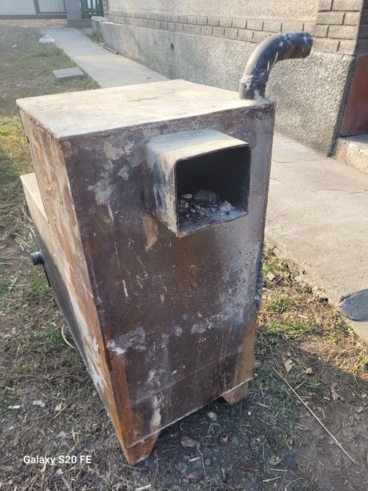 Продам печку в нормальном состоянии