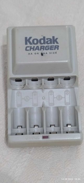 Зарядное устройство для аккумуляторных батареек.