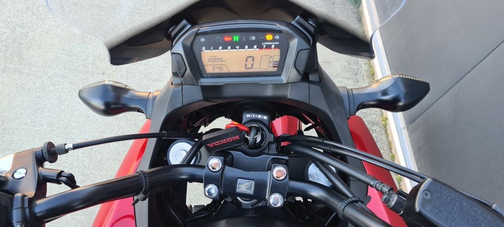 Honda NC750XA + ABS + Topcase + extra
An fabricație 2014