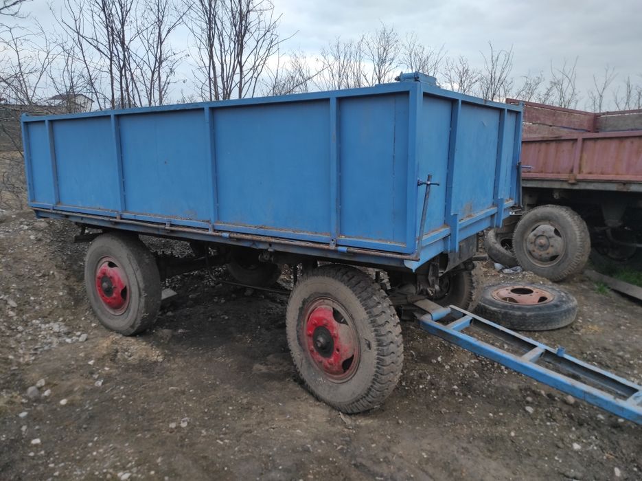 Remorca 5 tone obloane noi anvelope bune proțap ok