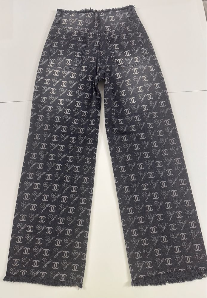 Дамски дънки Chanel (XS)