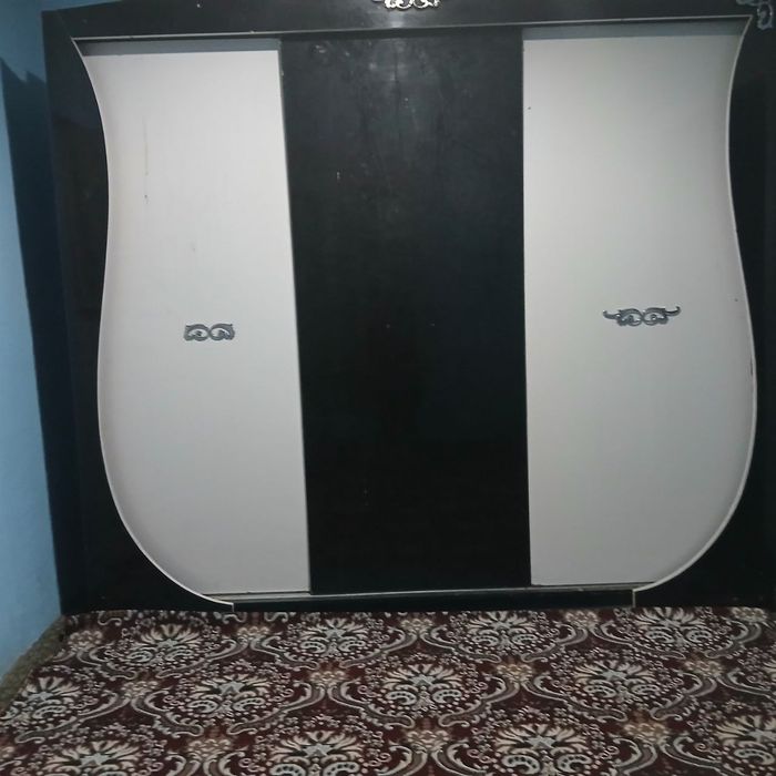 mebel sotiladi xolati yaxshi