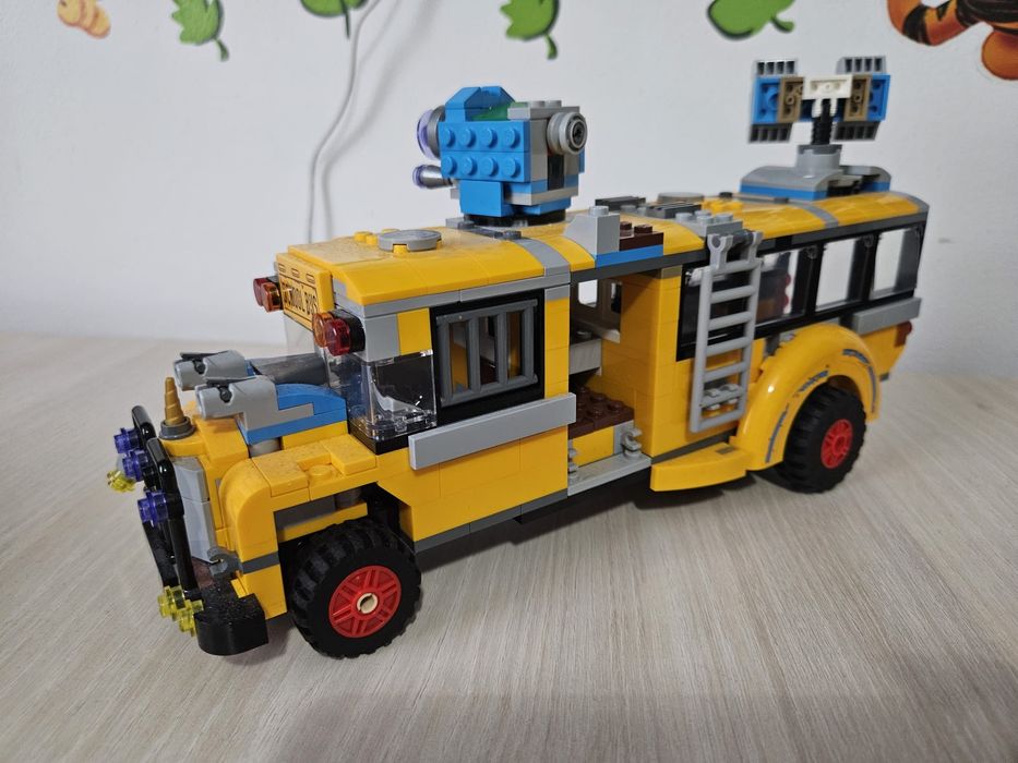 Lego autobuz scolar