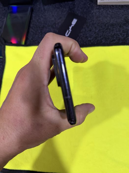 samaung s20 ultra 12.256g holatini oqip tel qlila