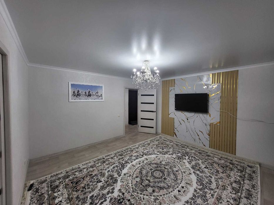 Продам 3 комнатную Свечка 6 микрорайон