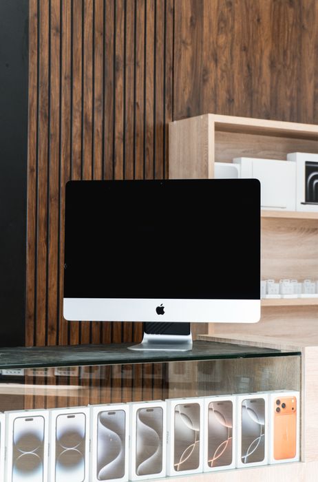 iMac 2017 21inch 8/1TB intel i5 Windows/MacOs