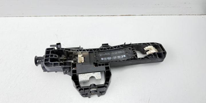 Suport maner deschidere din exterior usa fata dreapta A2047600834 Mer