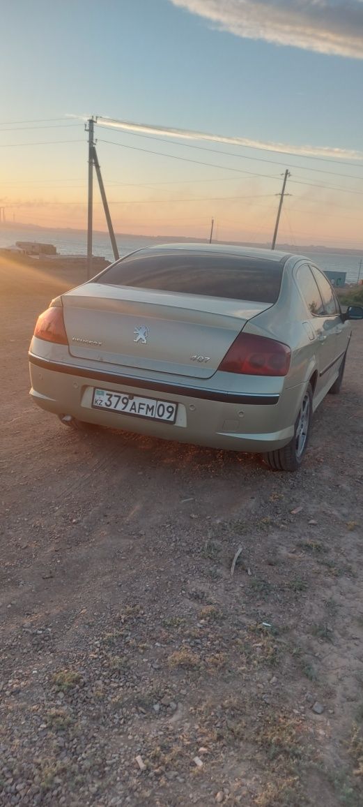 Срочный торг. PEUGEOT 407 2.0 В хорошем Состяний