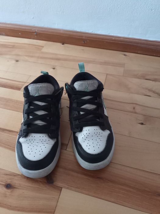 Маратонки Nike n 33