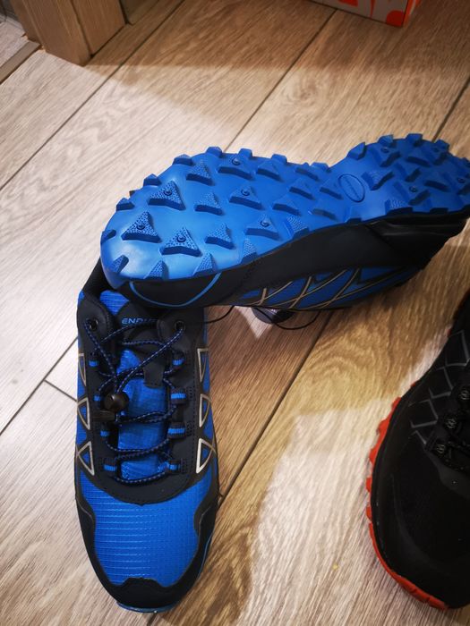 Adidasi impermeabili pentru drumeții Endurance