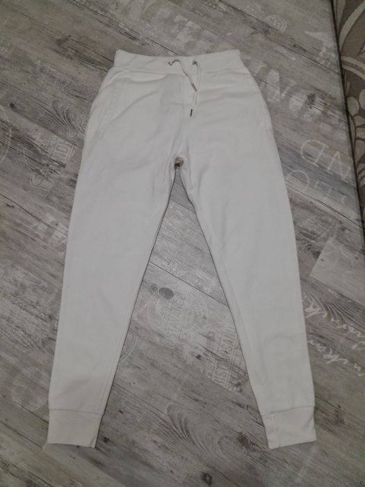 Trening ESSENTIALES ZARA originali