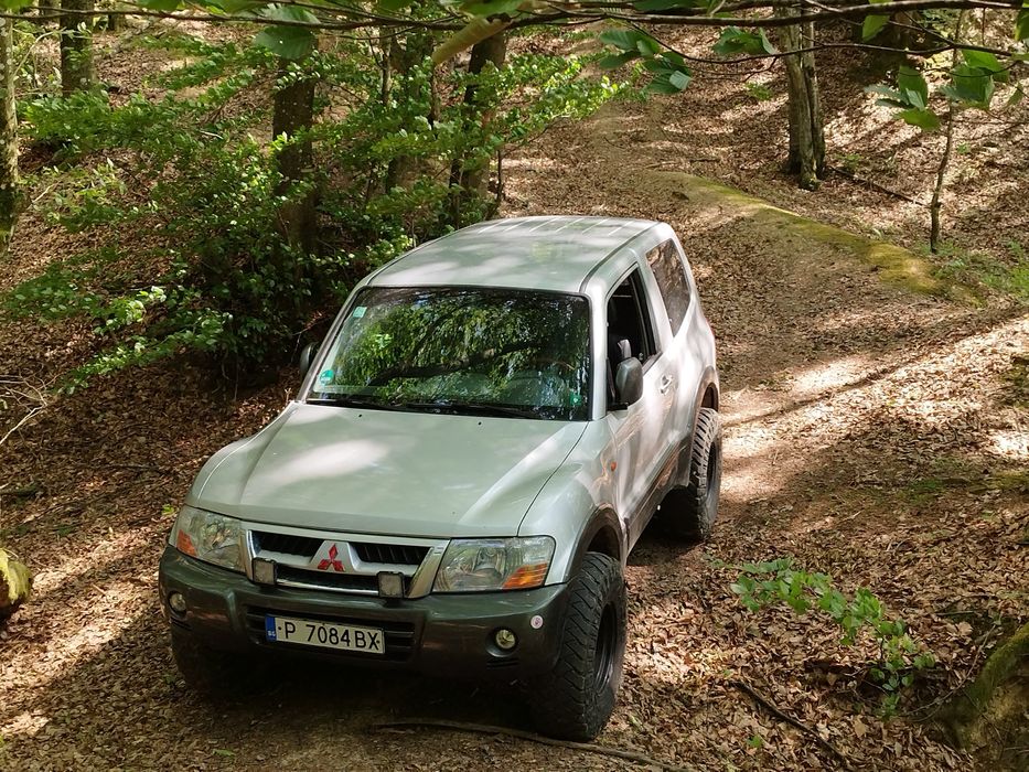 Mitsubishi pajero