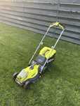 Masina de tuns iarba electrica Ryobi RLM18X33B40 Li-ion 4.0 Ah 18V