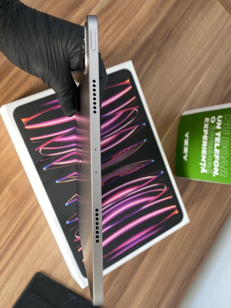 iPad pro 11-inch (4th-generation) / 128 GB / Space gray / Foarte bun