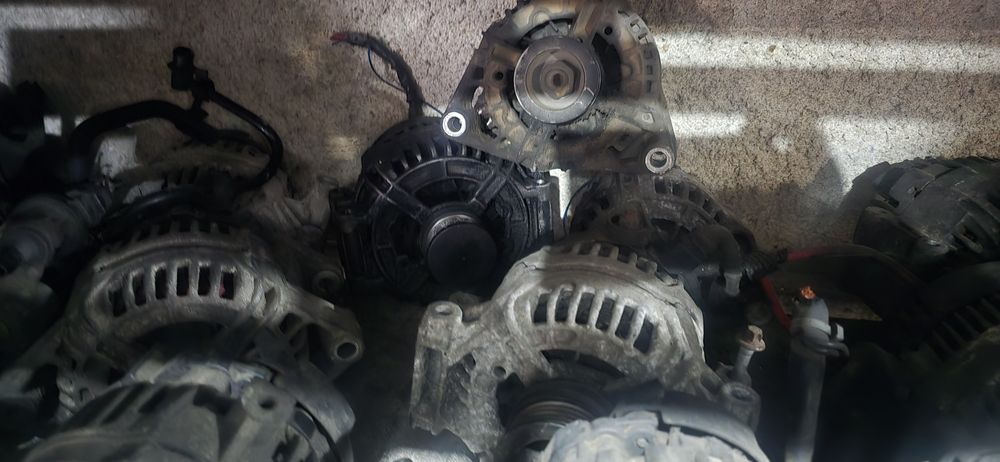 Продавам стартери за автомобили