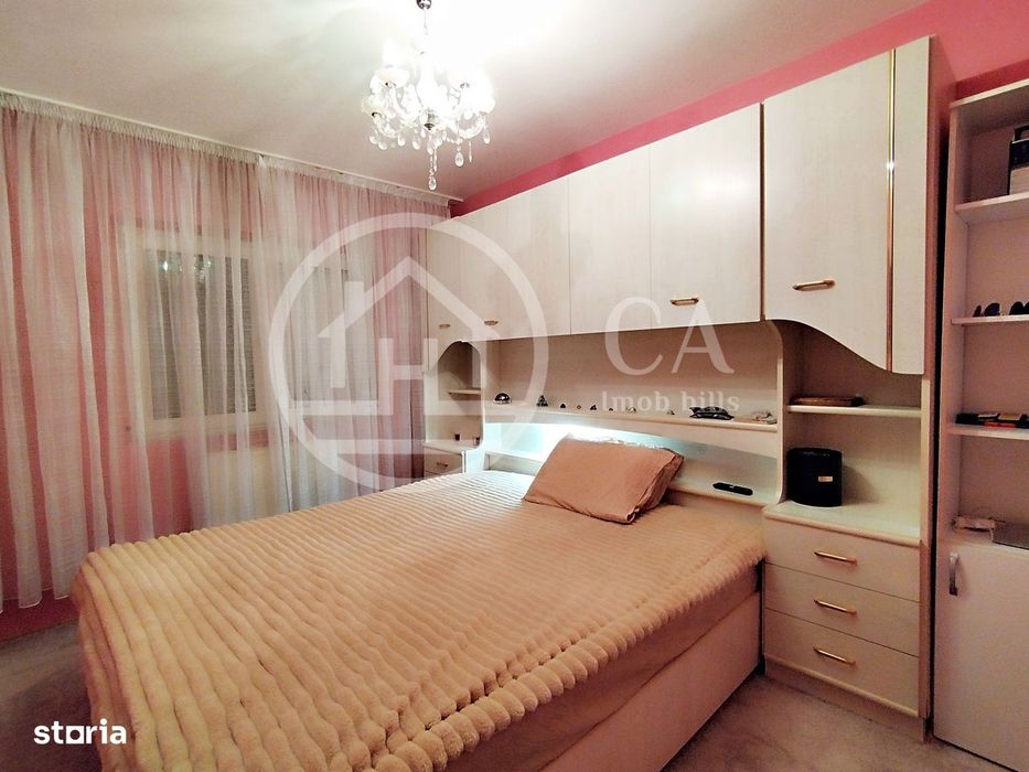 Apartament de vânzare cu 3 camere în zona Nufarul, Oradea