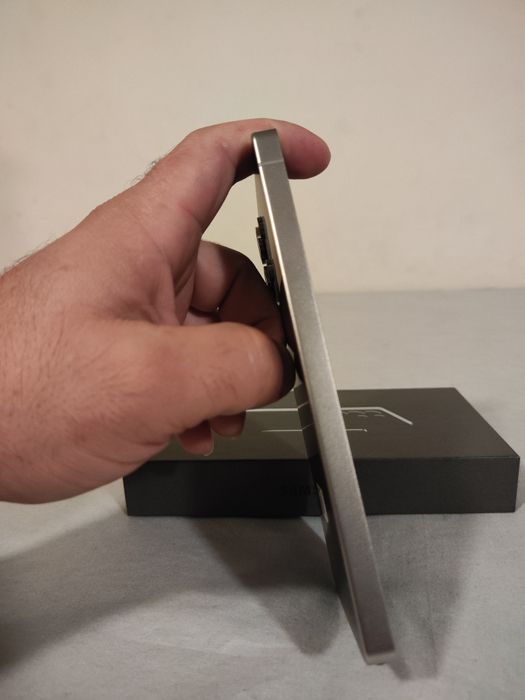 Samsung Galaxy S25 ultra 12/512gb