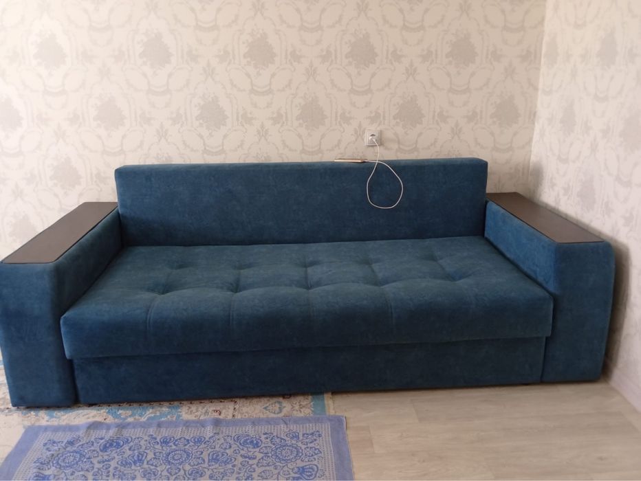 Срочно продам диван