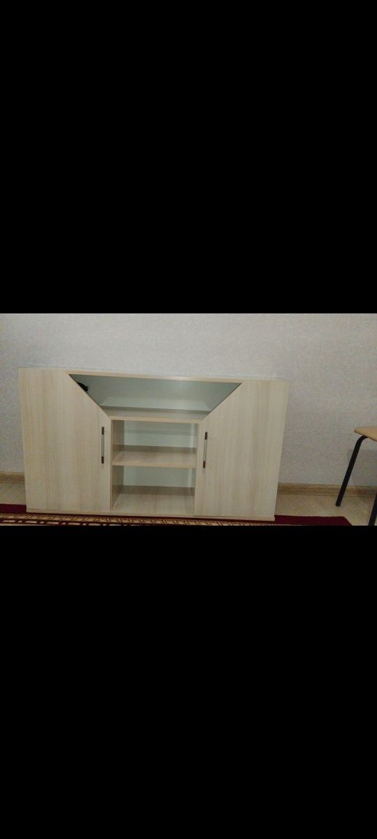 Продам двухярусную детскую кровать. Тумба в подарок