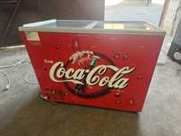 Vand lada frigorifica Coca cola