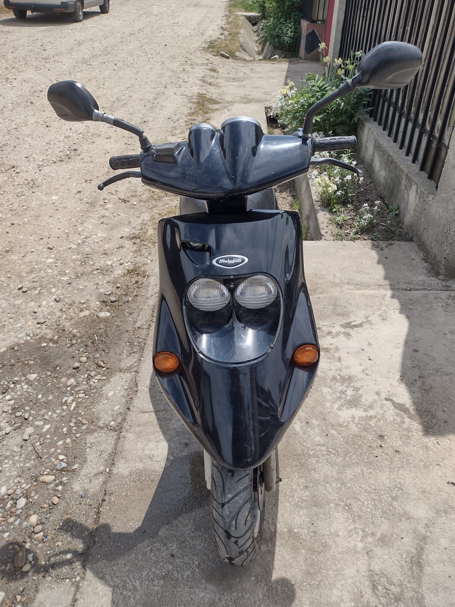 Malaguti F10 49 cc Scuter