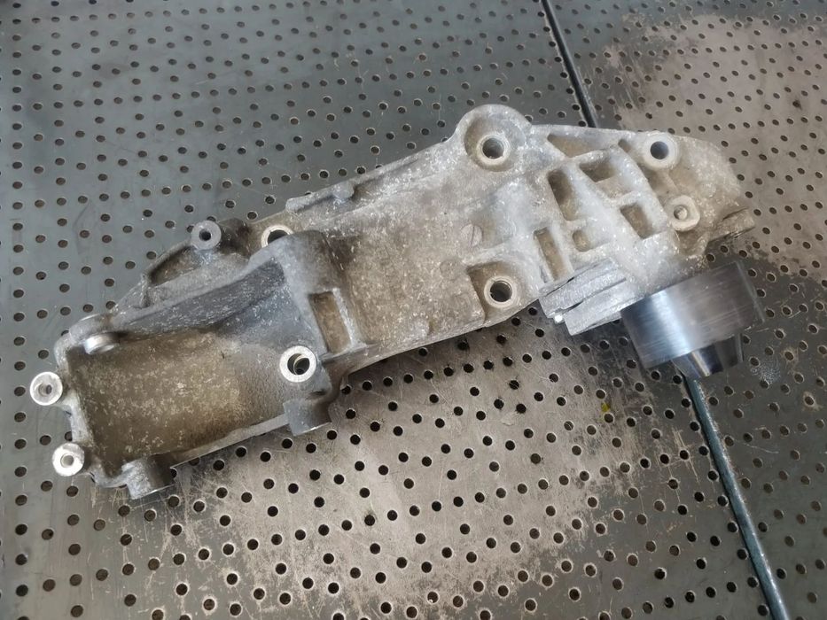 suport accesorii 2.0 dci m9r renault trafic 2 master megane laguna 3 nissan qashqai 8200881264