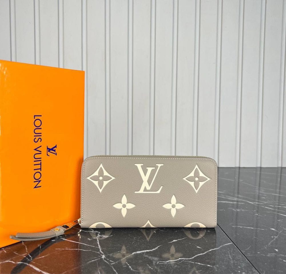 Portofele Louis Vuitton