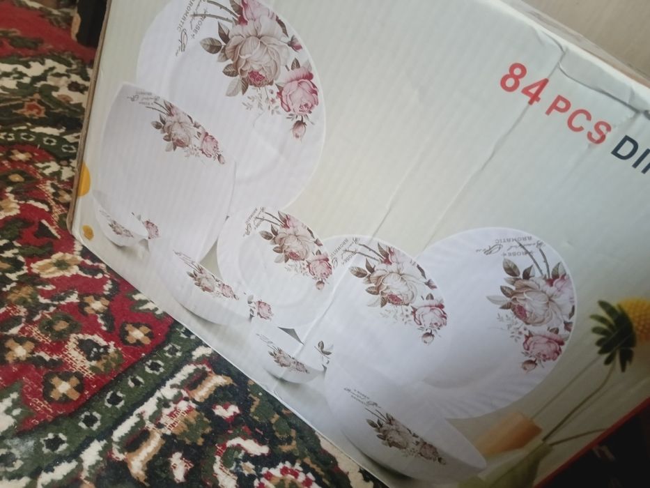 Набор пасуды 12персона 84предмета новая